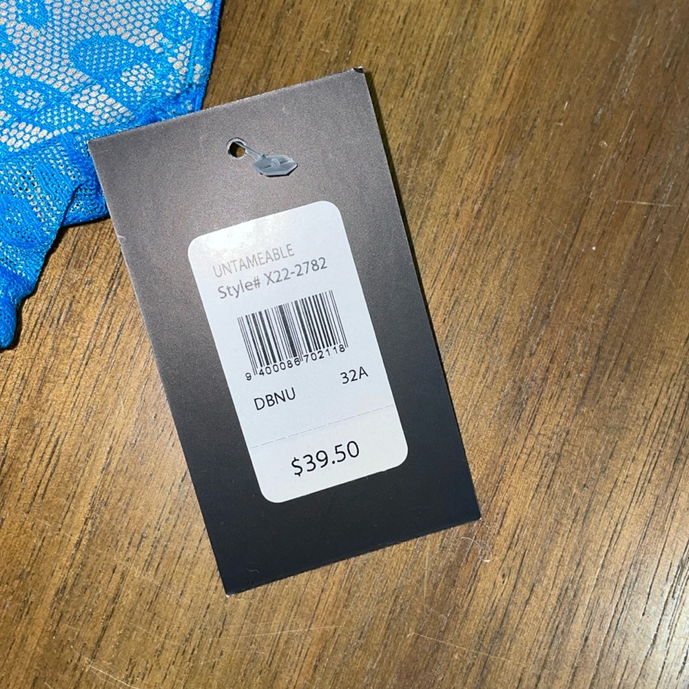 Frederick’s of Hollywood new with tags NWT untameable blue 32A - Picture 2 of 2